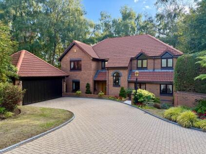 Alder Close, Newton Abbot, TQ12