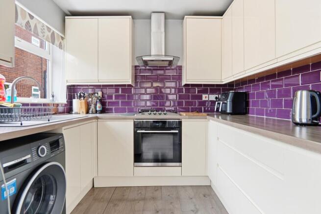 3 bed Semi-Detached for sale Image 7