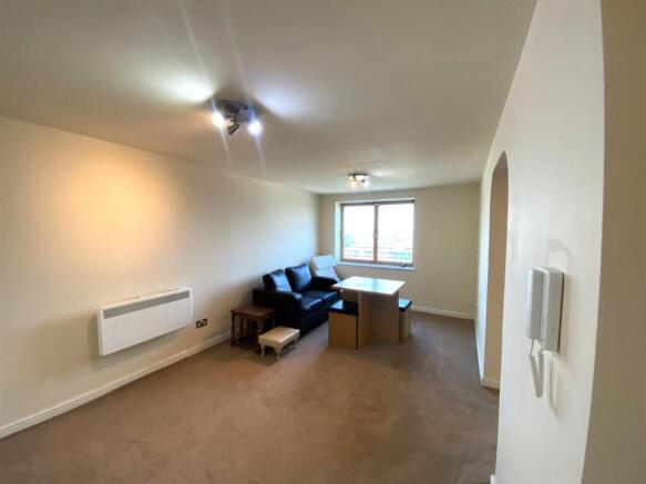Lounge (1).jpeg