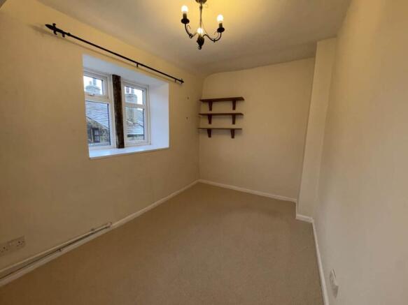 2 bed Terraced to rent Image 9