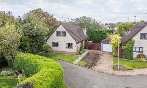 5 Broom Court, Kinross, KY13 8AH