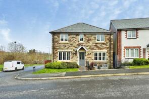 60, Carlton Way, Liskeard PL14 3FS