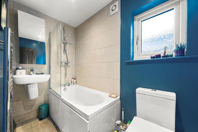 4 bed Terraced for sale Image 10