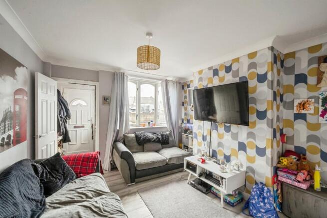 2 bed Terraced for sale Image 5