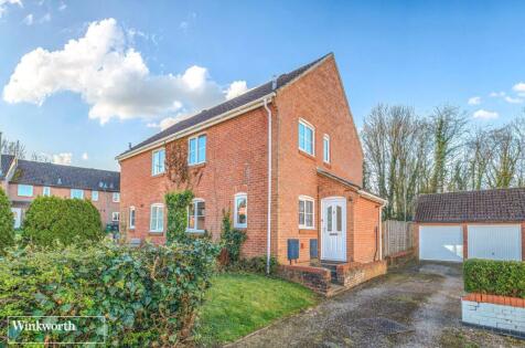 Clover Field, Lychpit, Basingstoke, Hampshire, RG24