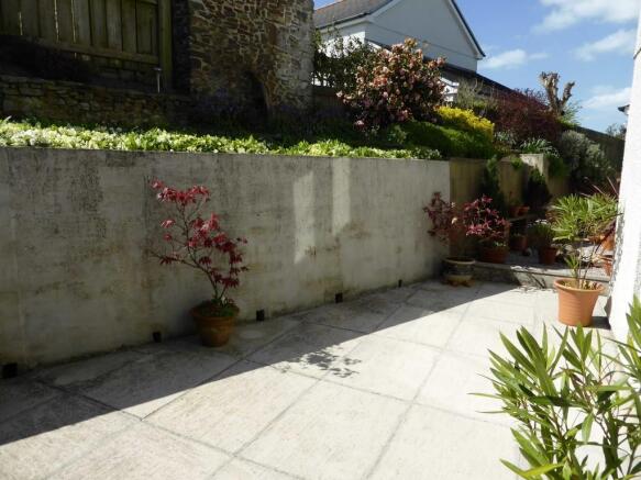 Photo 10