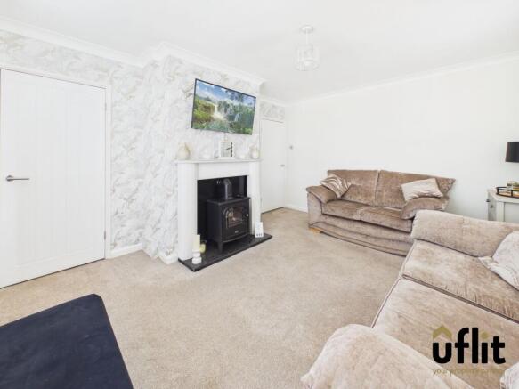 2 bed Semi-Detached for sale Image 6