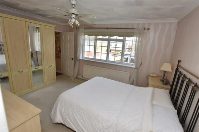 Main Bedrom