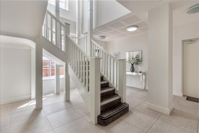 Hallway-1.jpg