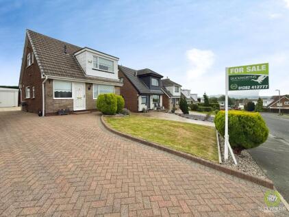 Lydgate, Burnley, BB10