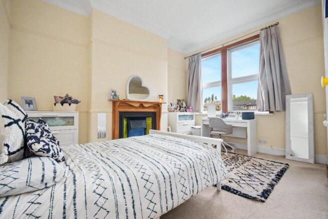 5 bed Terraced for sale Image 9