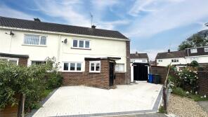 4, Athlone Close, Maidenhead SL6 7SP