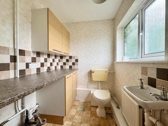 Trefonen Way, Llandrindod Wells, Powys photo 4