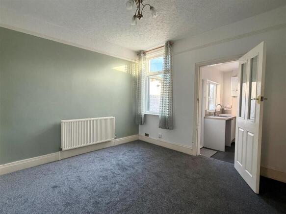 2 bed Terraced for sale Image 5