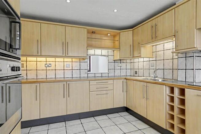 Kitchen 1_1.jpeg