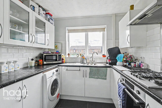 Coriander Drive, Thetford photo 4