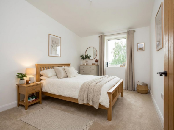 4 bed Semi-Detached for sale Image 11