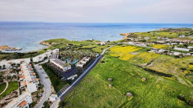  Luxury 2 Bedroom Semi-detached Villa  Image 9999 2