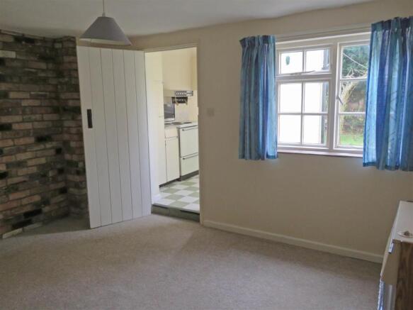 Dining Room.JPG