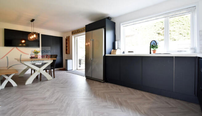 kitchen 3.JPG