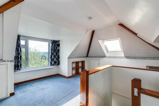 12 Bedroom 1.jpg
