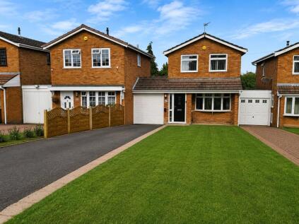 Kestrel Way, Cheslyn Hay, Walsall, WS6