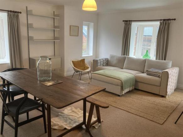 Sitting room.jpg