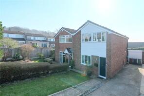17, Dale Park Gardens, Cookridge, Leeds LS16 7PT