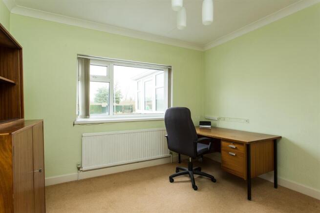 Bedroom 3 / Study