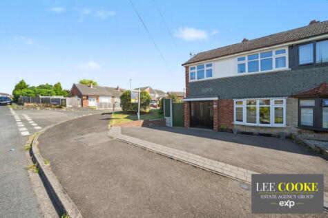 Silverthorne Avenue, Woodsetton, Tipton, DY4 8AQ