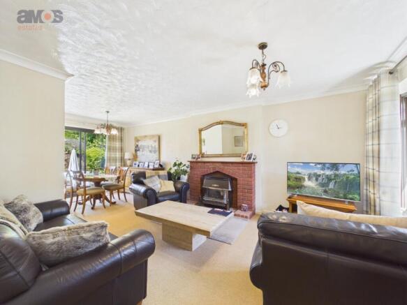 Haresland Close,  DAWS HEATH, Hadleigh, Essex photo 4