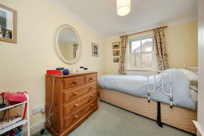 Bed2.2.jpg