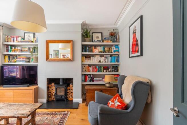 4U3SRBN - Living Room D.jpg