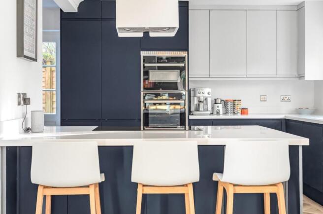 Breakfast bar