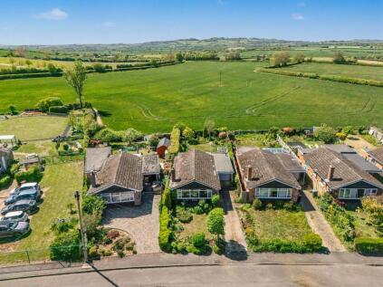 Manor Farm Road, Tredington, CV36