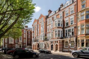 Flat 2, 3 4 Moreton House, Embankment Gardens, London SW3 4LJ