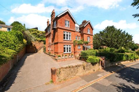 Guildown Road, Guildford, Surrey, GU2