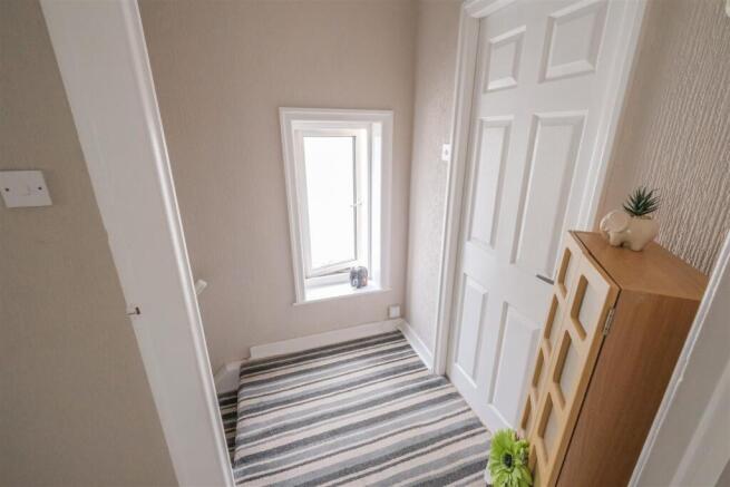 2 bed Terraced for sale Image 8