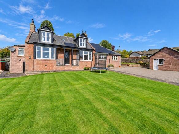 Kenmore 9 West Hillbank Kirriemuir-5.jpg