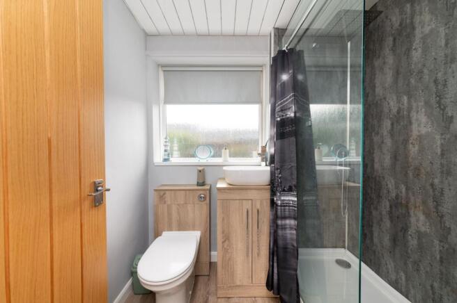 2 bed Semi-Detached Bungalow for sale Image 11