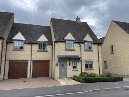 Copins Court, Bourton-On-The-Water, Cheltenham