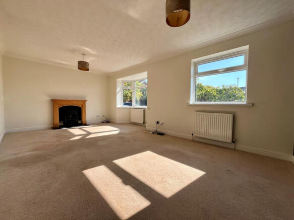 2 bed Detached Bungalow for sale Image 11