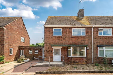 Westfield Avenue, Oakham