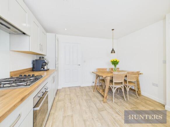 3 bed Semi-Detached for sale Image 7