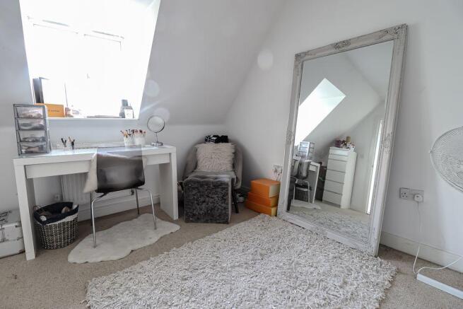 Bedroom 5 (Double)