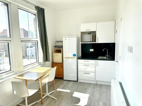 WhatsApp Image 2025-08-18 at 09.34.58_4cc7b2cc.jpg