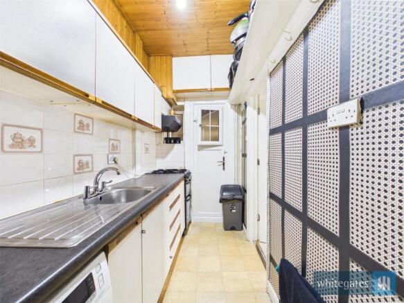 2 bed Terraced for sale Image 6