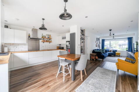 Cordwainers Road, Cheltenham, GL52 2DQ