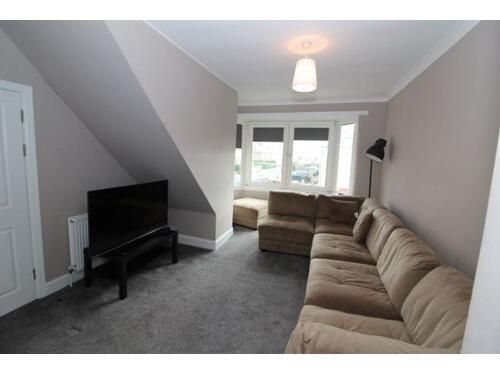 Living Room.jpg