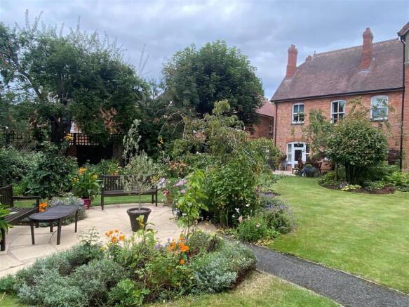 Santler Communal Garden.jpg